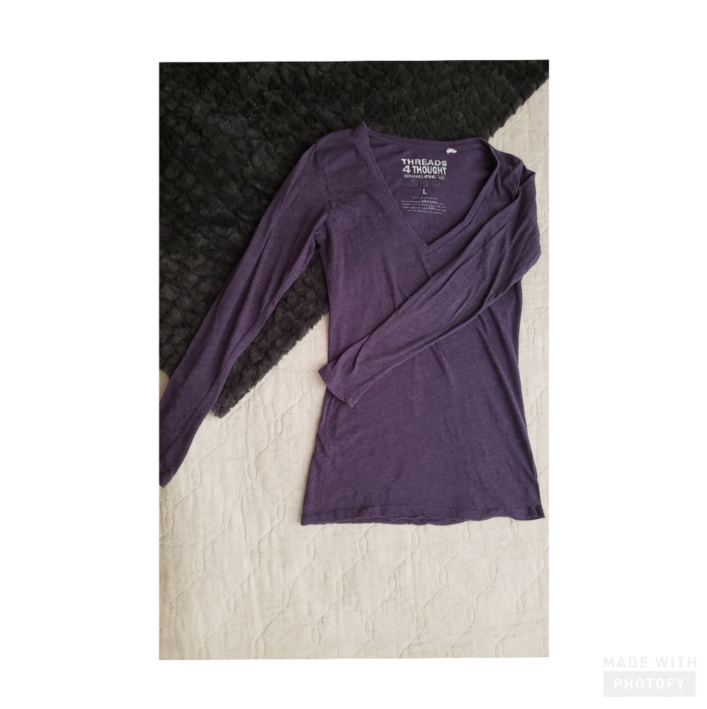 Threads 4 Thought long sleeve tee sz L